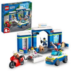 Конструктор LEGO City Преследование на полицейском участке